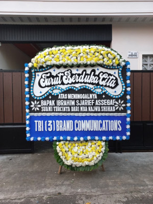 Papan Bunga Duka di Siantar Narumonda